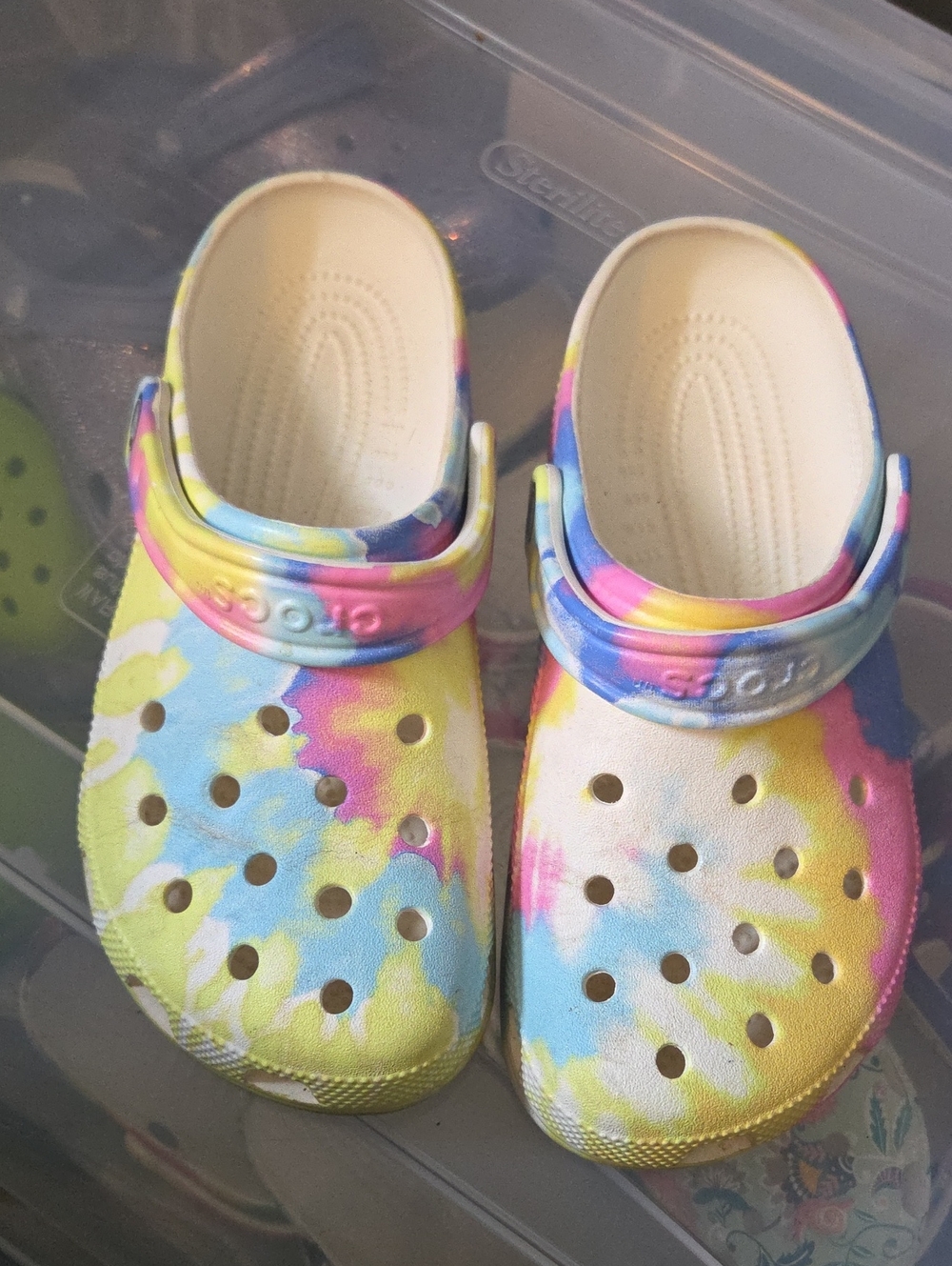 CROCS Kids Tie-Dye Clogs - Yellow Pink Blue